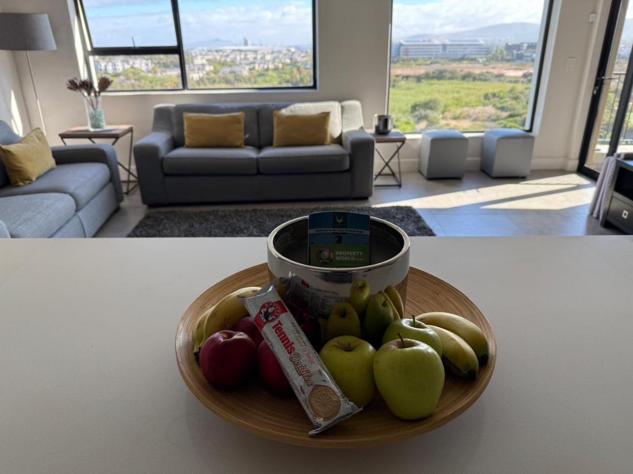 Waters Edge Apartment